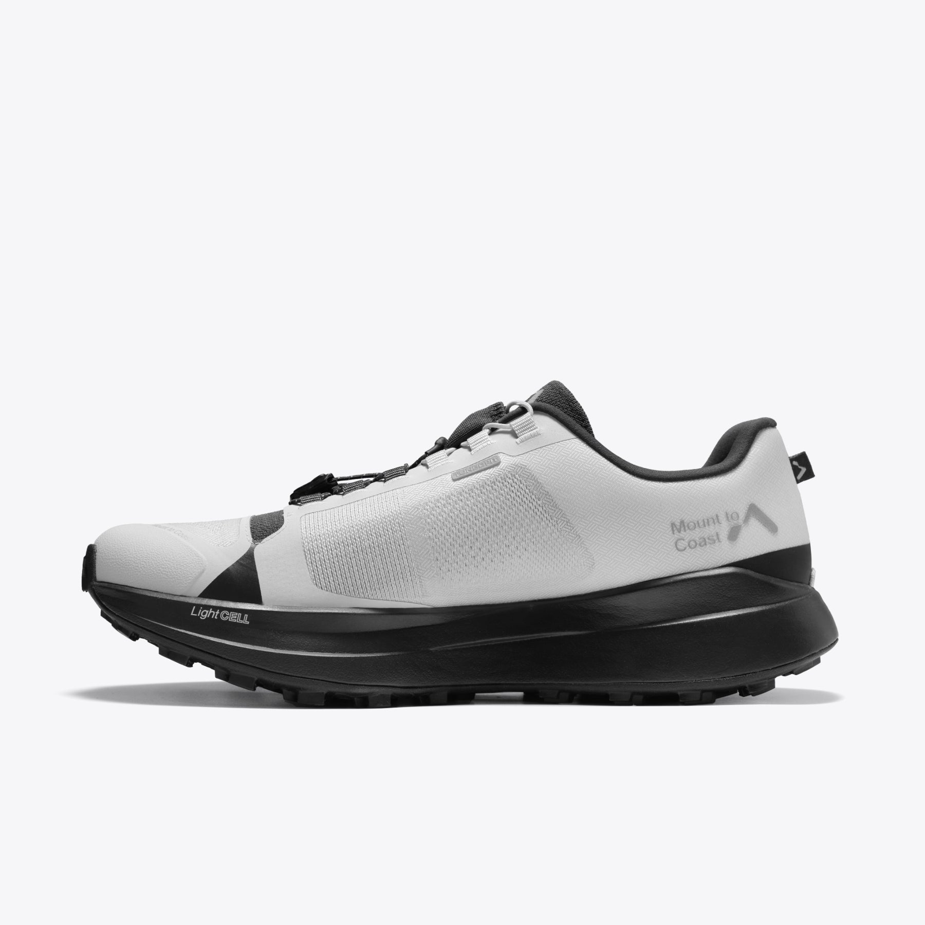 Mount to Coast T1 trail running shoe, white and black, Light Cell technology for long-distance adventures.
#Color_tephra