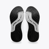 P1 running shoe sole. Black and white design with 3D Archrail tech for forefoot stability. GOFLOW logo. #Color_white|black