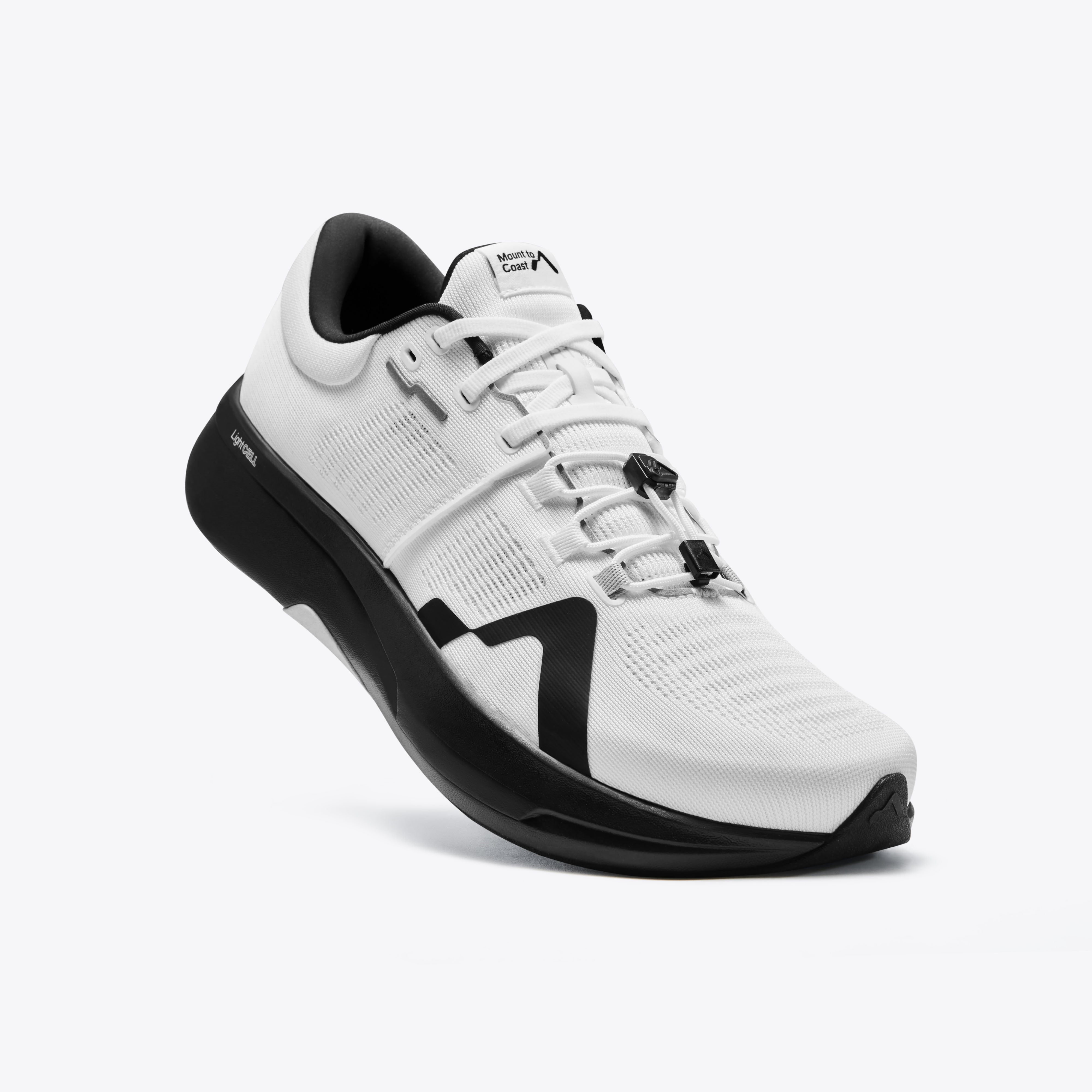 R1R white running shoe with LightCell technology and black accents, for road and trail running. #Color_white|black