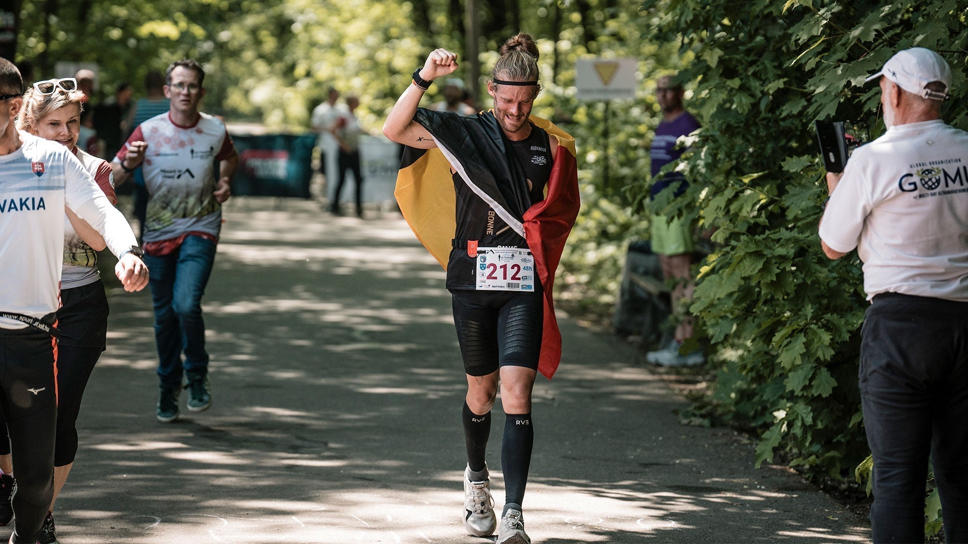 Record Breakers: Matthieu Bonne on dominating multi-day ultrarunning ...