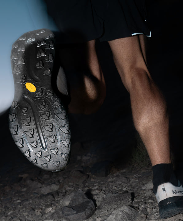 Outsole Mount to Coast T1 trong tình huống chạy trail thực tế